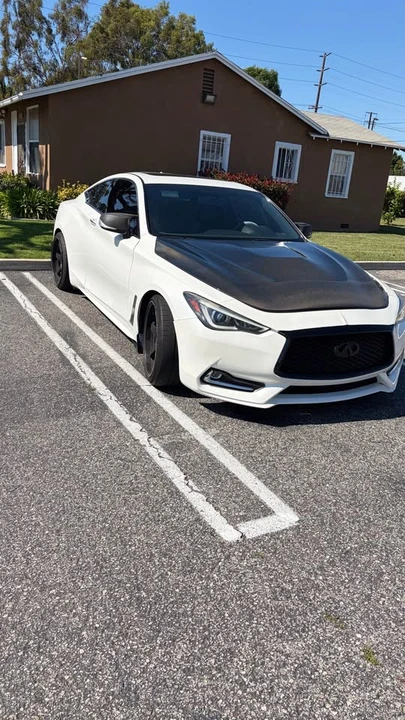 2017 Infiniti Q60 - Image 2 of 13