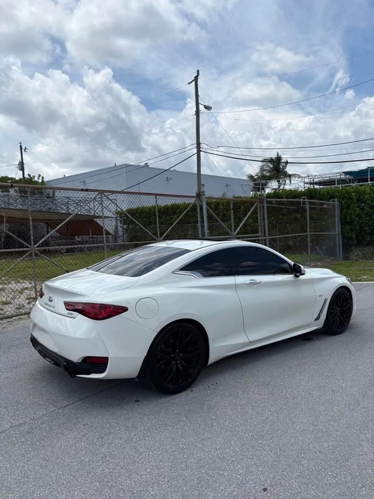 2017 Infiniti Q60 - Image 6 of 20