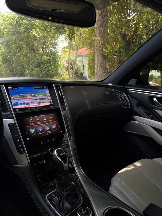 2017 Infiniti Q60 - Image 9 of 20