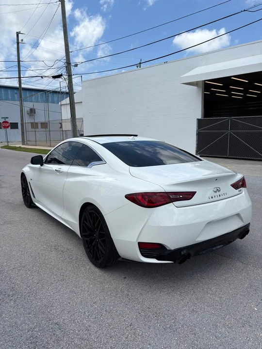 2017 Infiniti Q60 - Image 8 of 20
