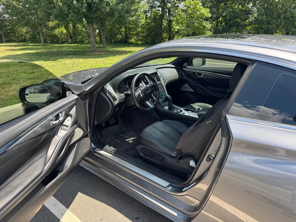 2017 Infiniti Q60 - Image 11 of 17
