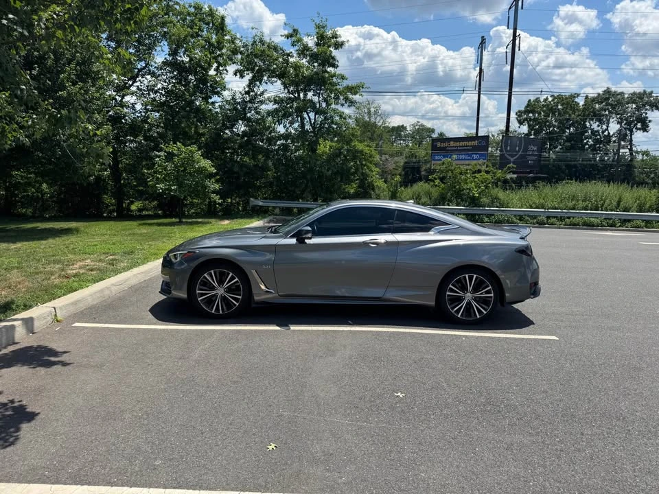 2017 Infiniti Q60 - Image 9 of 17