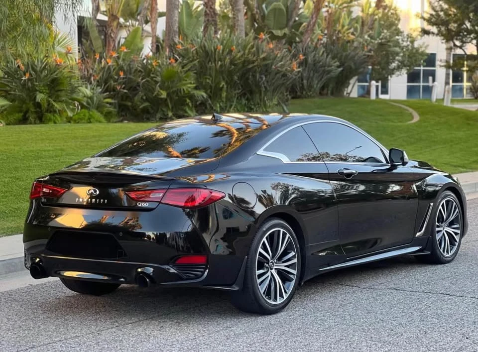 2017 Infiniti Q60 - Image 8 of 9