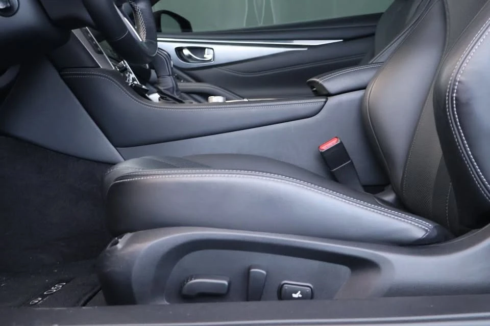 2017 Infiniti Q60 - Image 5 of 17