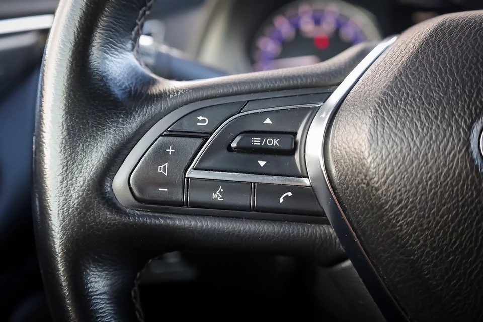 2017 Infiniti Q60 - Image 18 of 20
