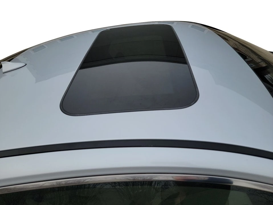2017 Infiniti Q60 - Image 10 of 18
