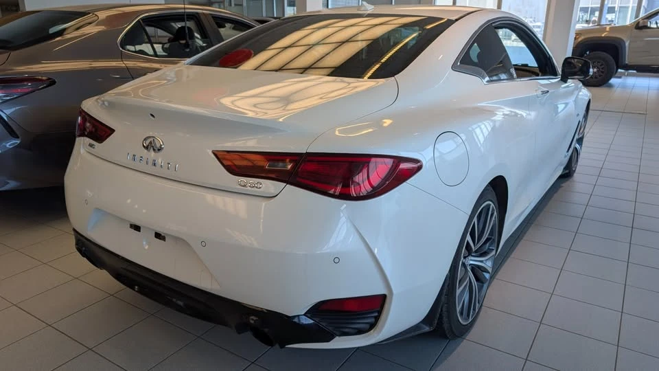 2017 Infiniti Q60 - Image 2 of 5