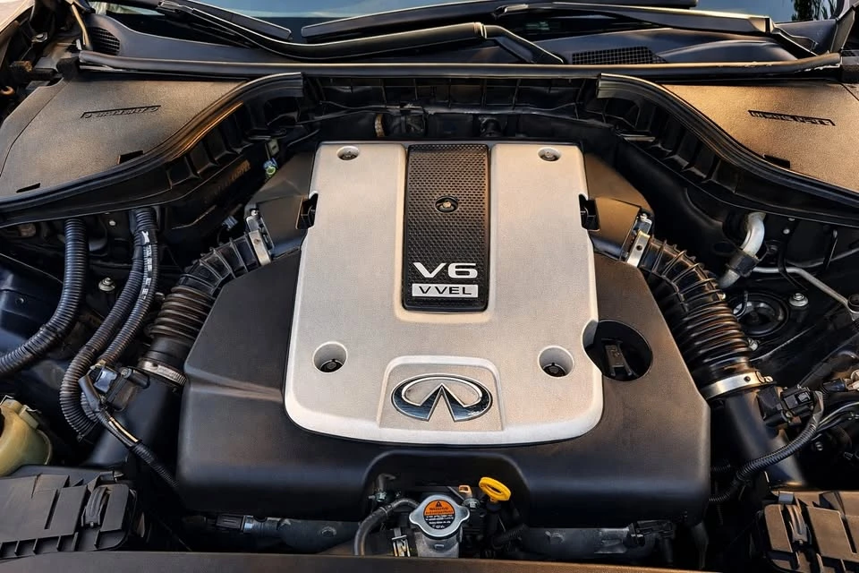 2017 Infiniti M/Q70 4th Gen - Image 3 of 4