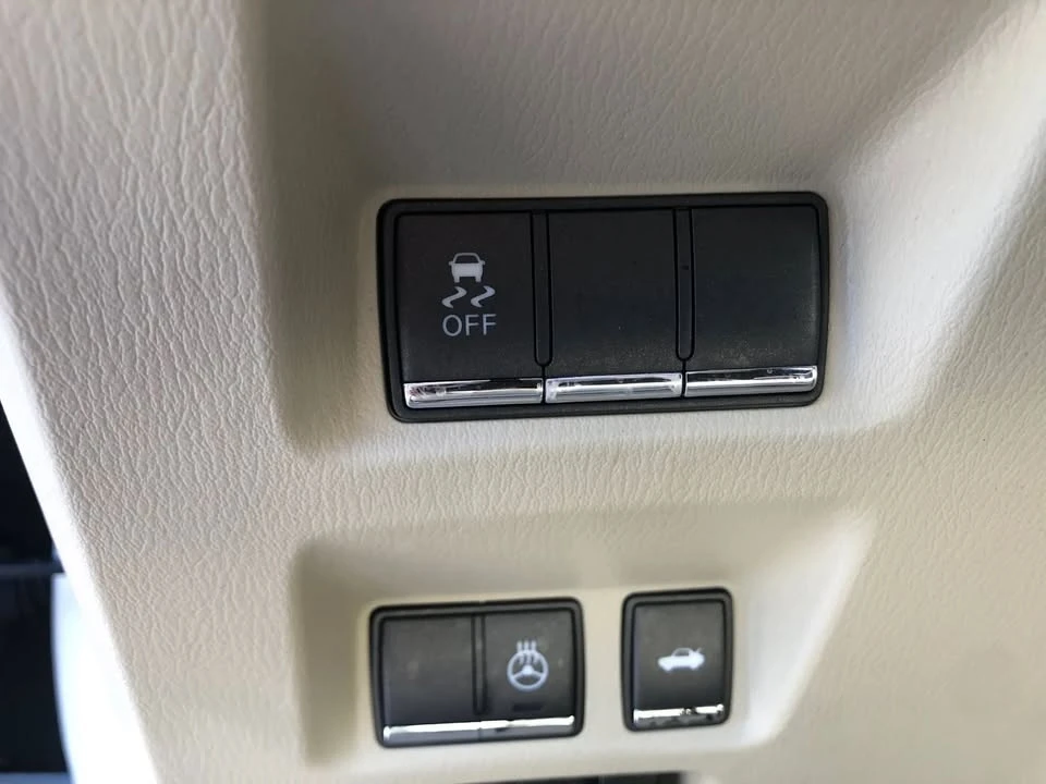 2017 Infiniti M/Q70 4th Gen - Image 15 of 20