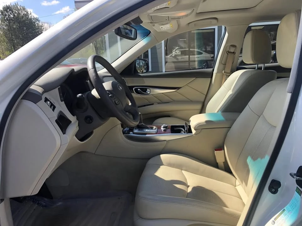 2017 Infiniti M/Q70 4th Gen - Image 13 of 20