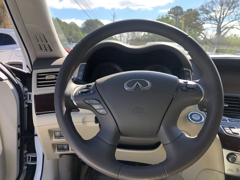 2017 Infiniti M/Q70 4th Gen - Image 16 of 20