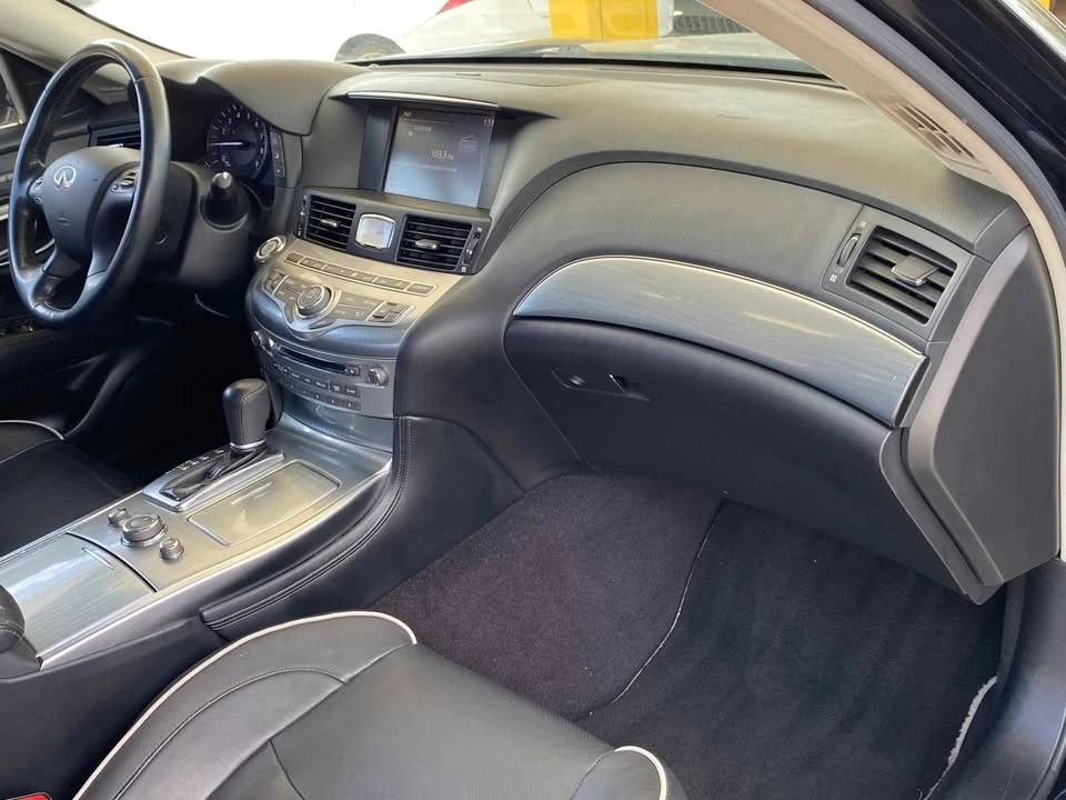 2017 Infiniti M/Q70 4th Gen - Image 3 of 6