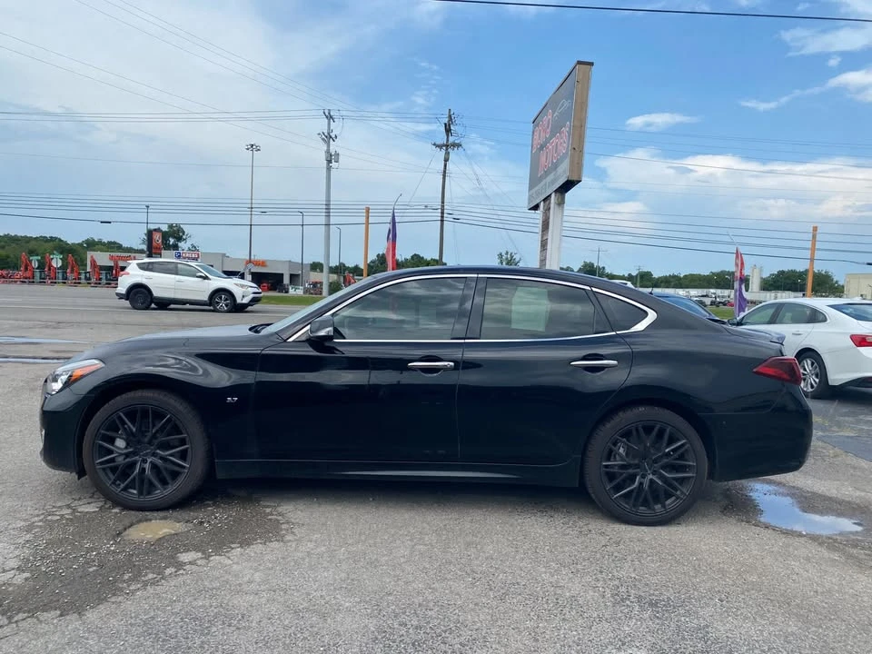 2017 Infiniti M/Q70 4th Gen - Image 8 of 15