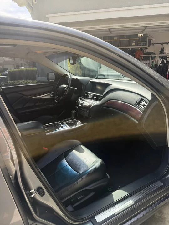 2017 Infiniti M/Q70 4th Gen - Image 11 of 11