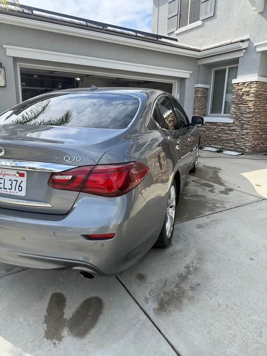 2017 Infiniti M/Q70 4th Gen - Image 2 of 11