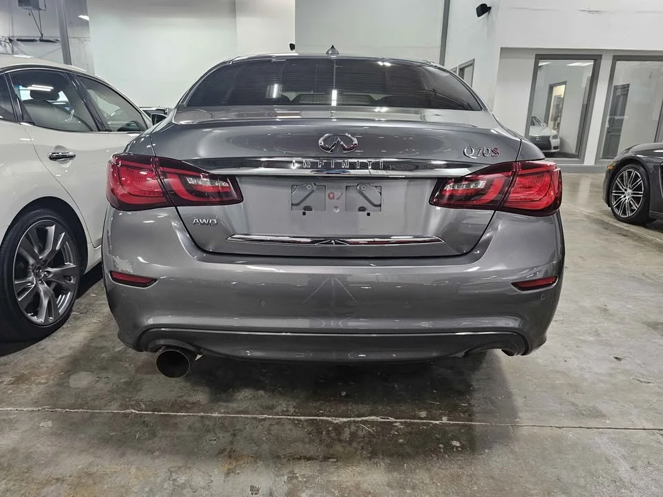 2017 Infiniti M/Q70 4th Gen - Image 4 of 4