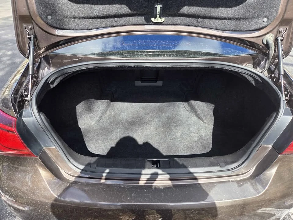 2017 Infiniti M/Q70 4th Gen - Image 15 of 17