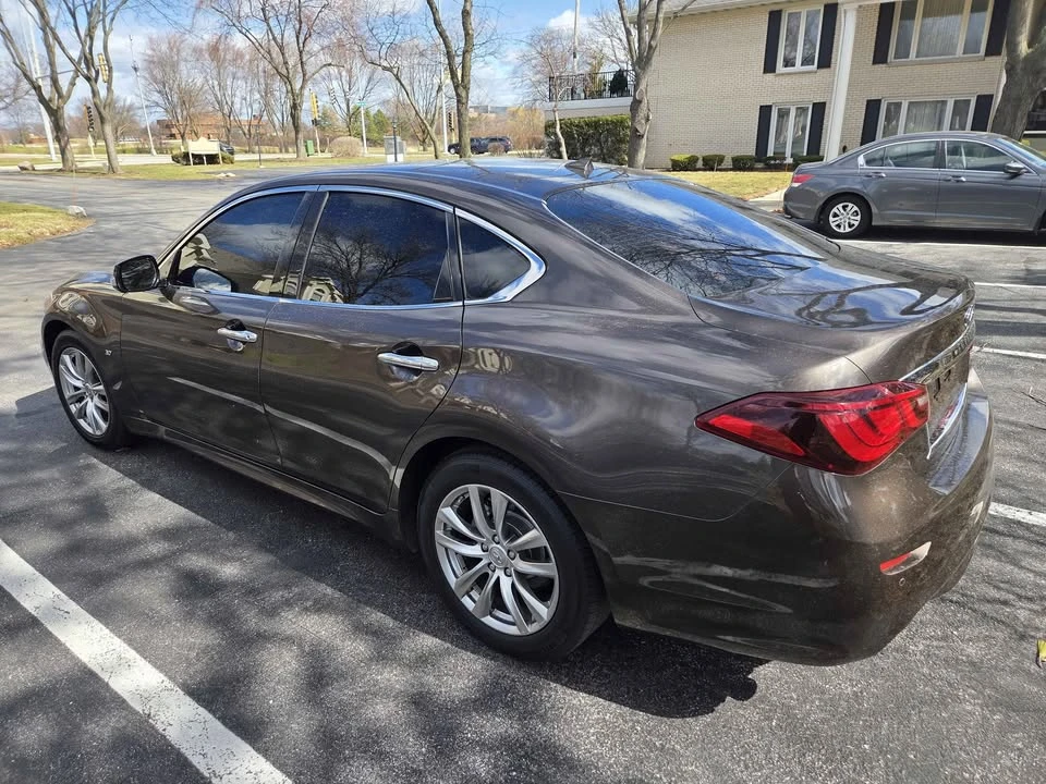 2017 Infiniti M/Q70 4th Gen - Image 9 of 17