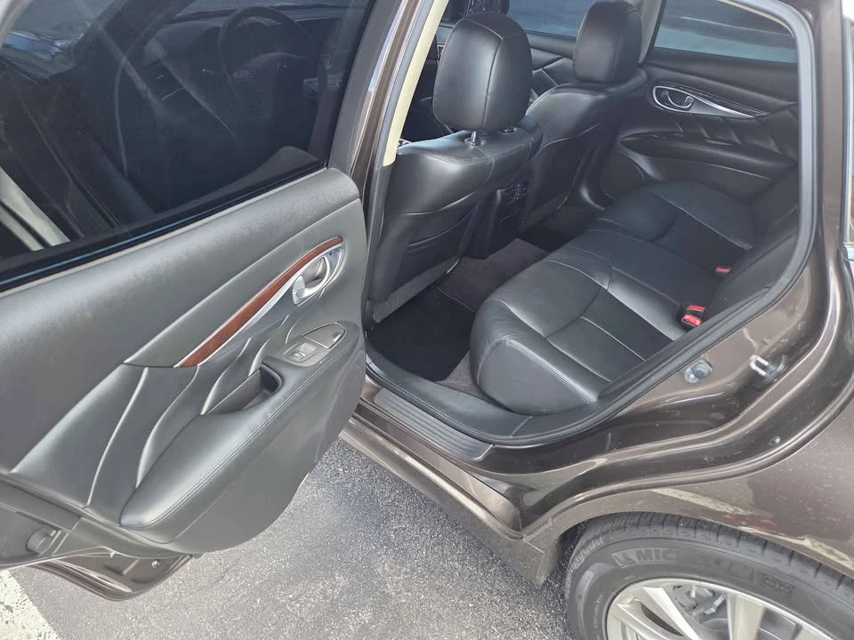 2017 Infiniti M/Q70 4th Gen - Image 14 of 17