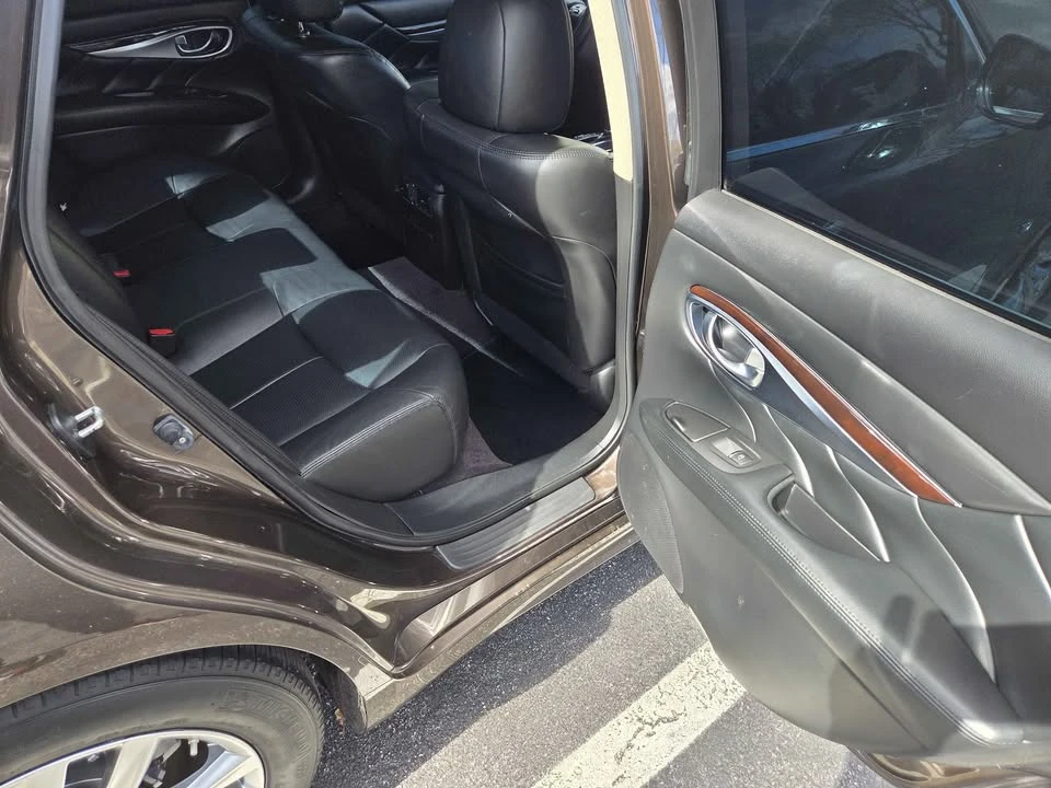 2017 Infiniti M/Q70 4th Gen - Image 13 of 17