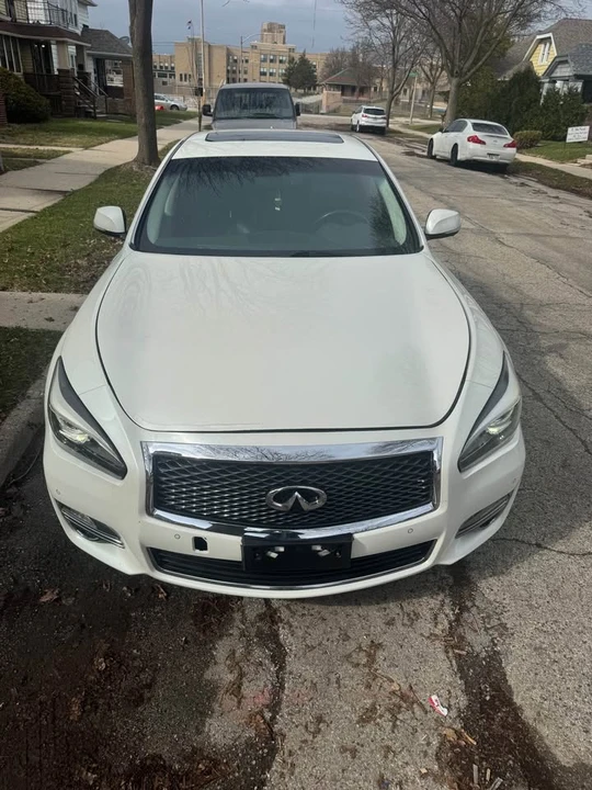 2017 Infiniti M/Q70 4th Gen - Image 8 of 10