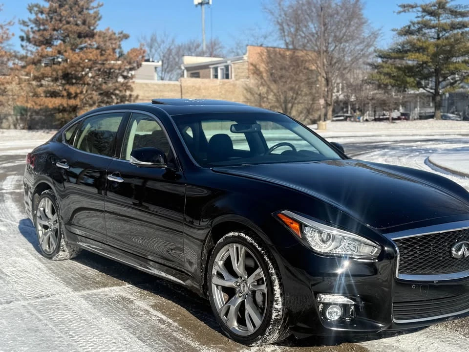 2017 Infiniti M/Q70 4th Gen - Image 2 of 14