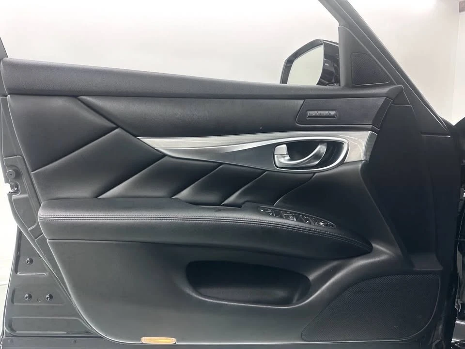 2017 Infiniti M/Q70 4th Gen - Image 17 of 20