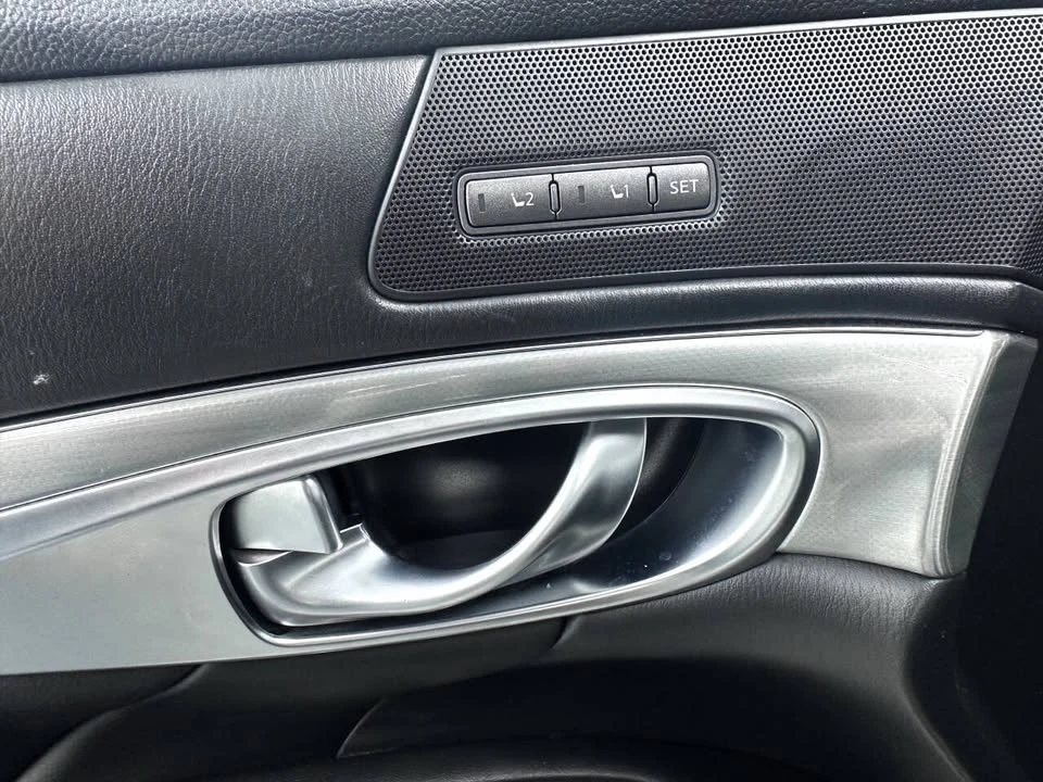 2017 Infiniti M/Q70 4th Gen - Image 20 of 20