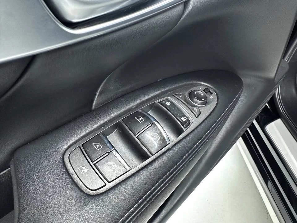 2017 Infiniti M/Q70 4th Gen - Image 18 of 20