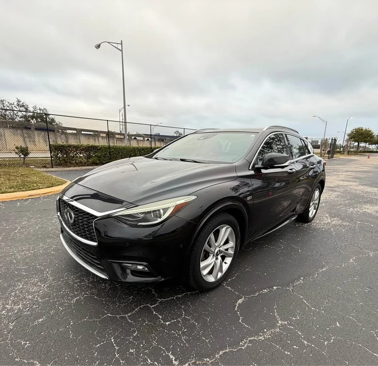 2017 Infiniti QX30 - Image 2 of 12