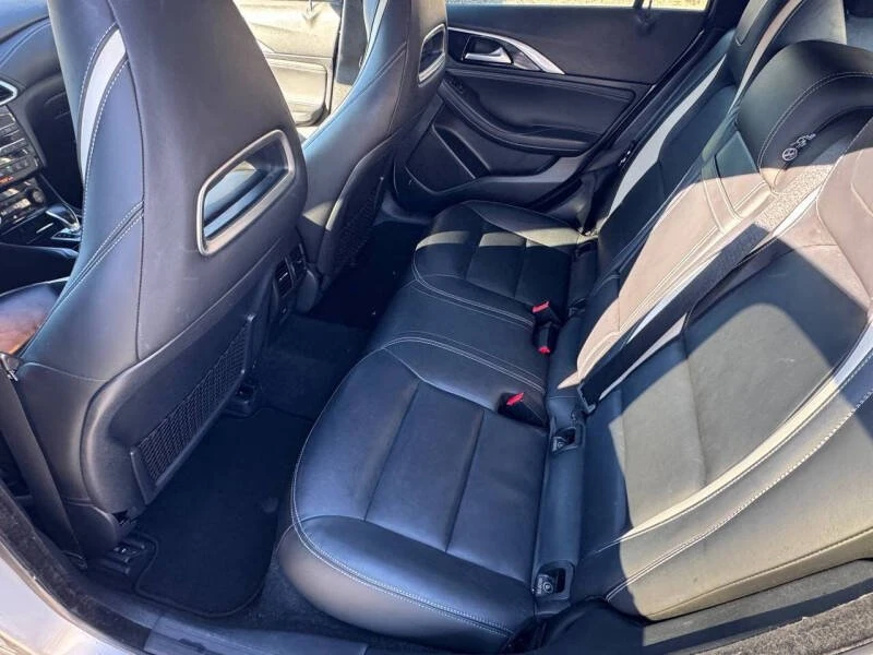 2017 Infiniti QX30 - Image 8 of 19