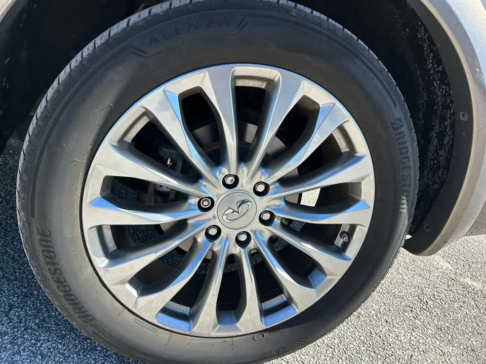 2017 Infiniti QX80 - Image 12 of 12
