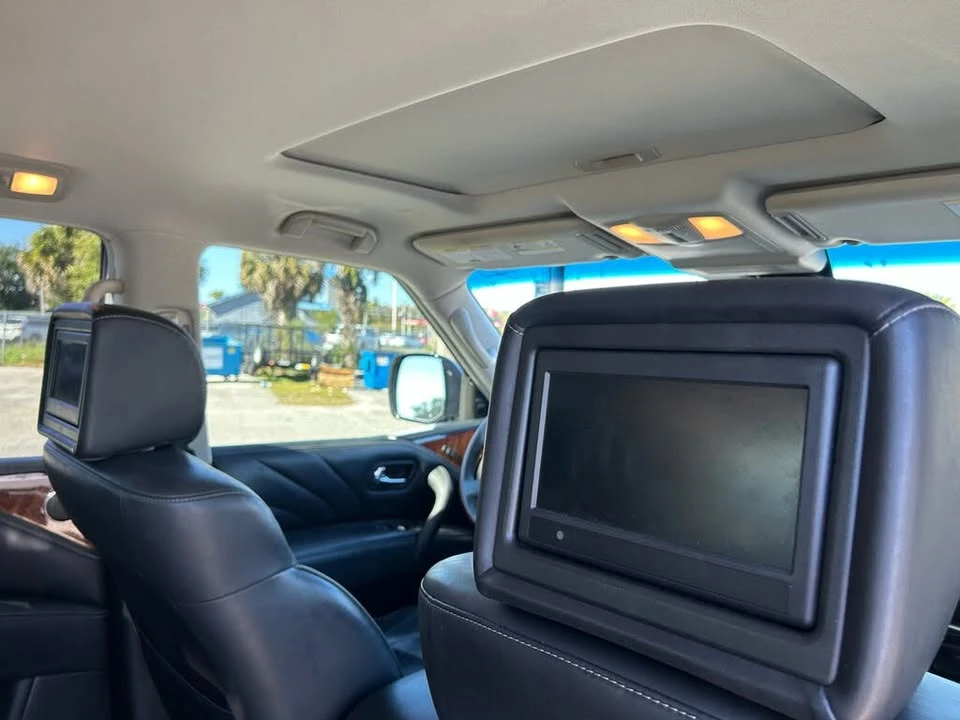 2017 Infiniti QX80 - Image 8 of 12