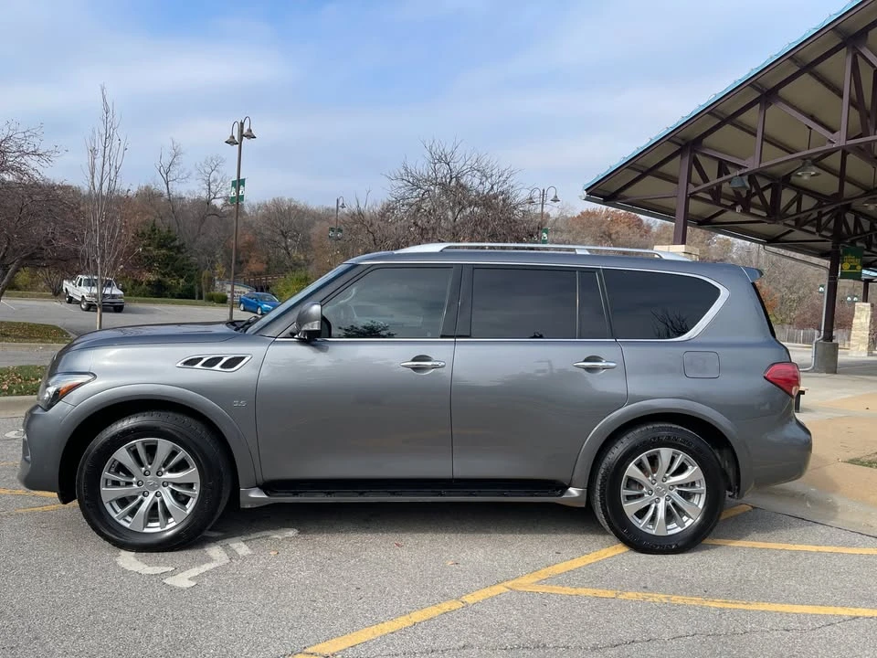 2017 Infiniti QX80 - Image 2 of 20