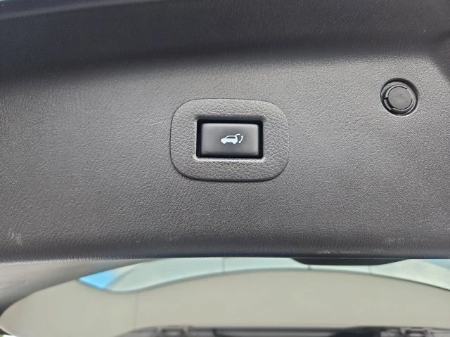 2017 Infiniti QX80 - Image 15 of 19