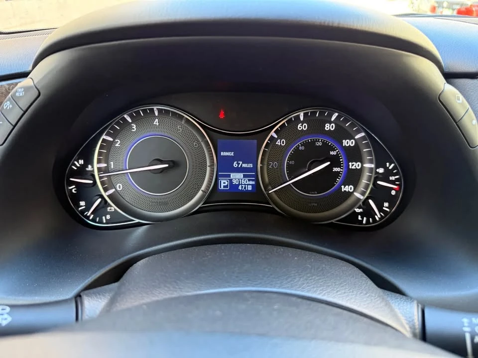 2017 Infiniti QX80 - Image 17 of 18