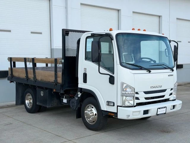 2017 Isuzu Elf - Image 7 of 21