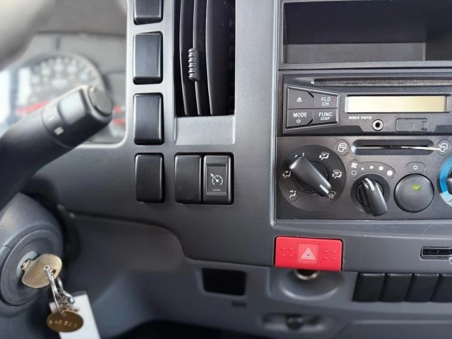 2017 Isuzu Elf - Image 17 of 21