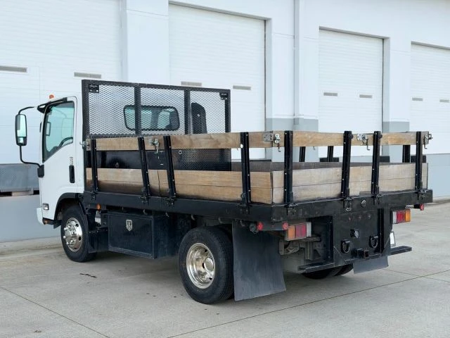 2017 Isuzu Elf - Image 3 of 21