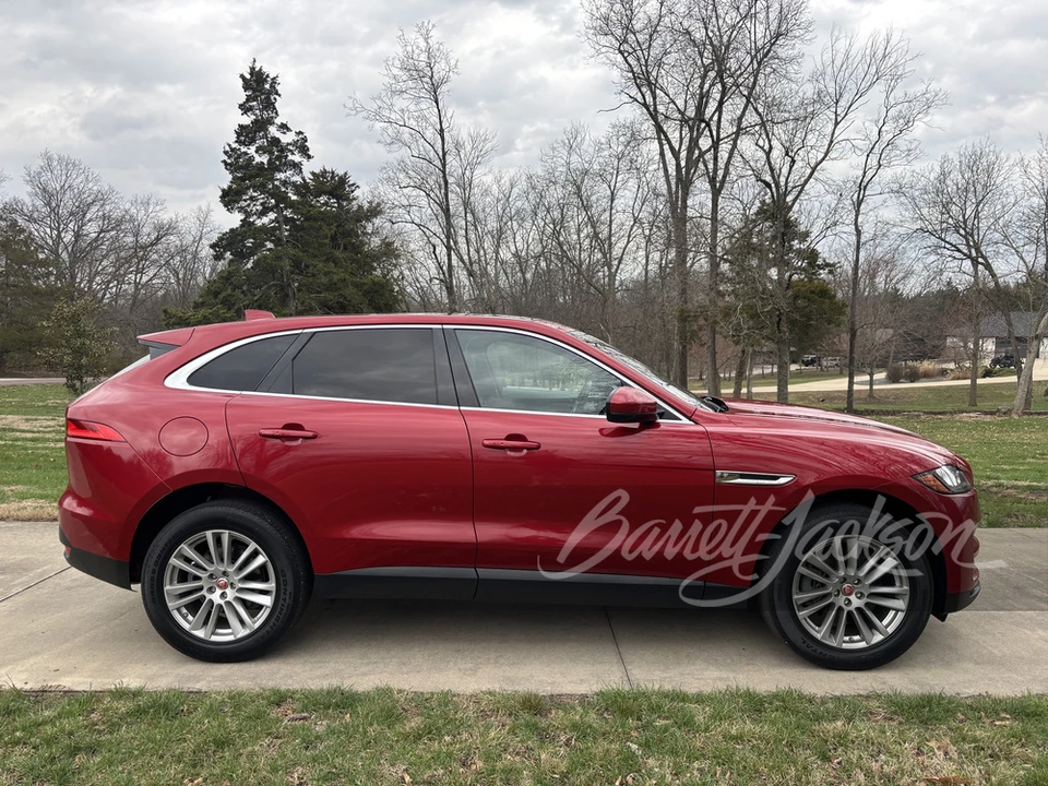 2017 Jaguar F-Pace - Image 13 of 14