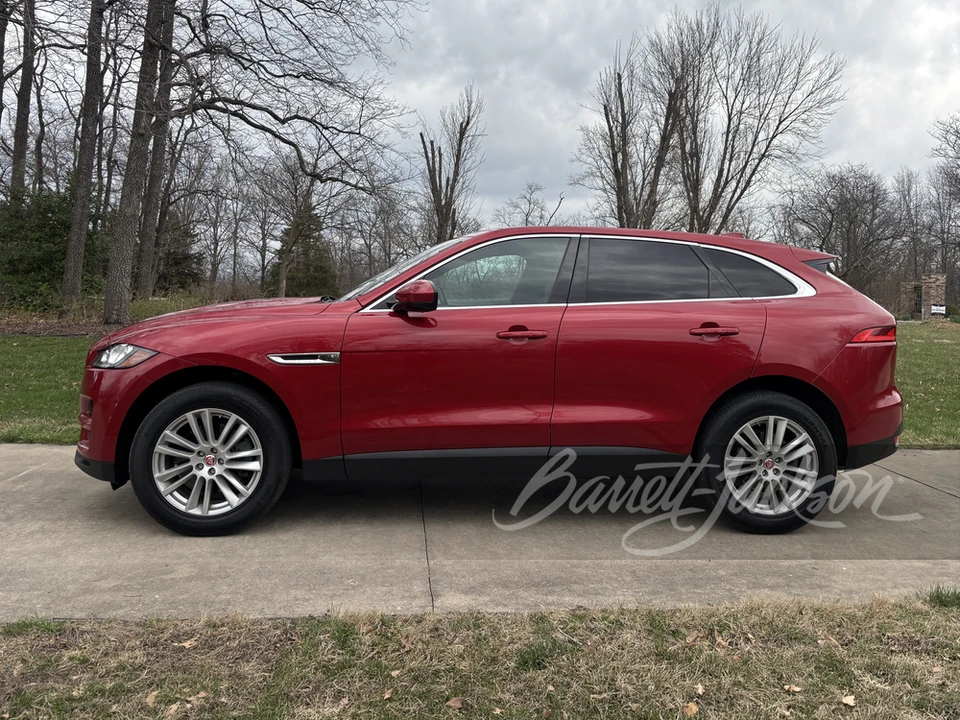 2017 Jaguar F-Pace - Image 3 of 14