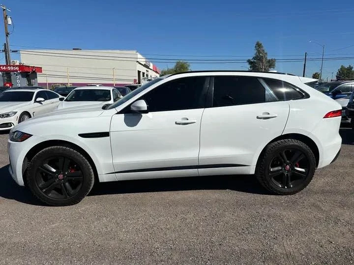 2017 Jaguar F-Pace - Image 7 of 18