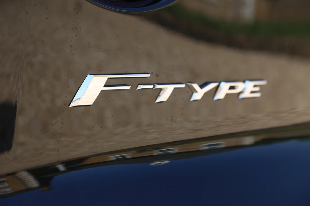 2017 Jaguar F-Type 1st Gen - Image 17 of 31