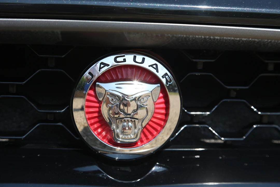 2017 Jaguar F-Type 1st Gen - Image 24 of 31