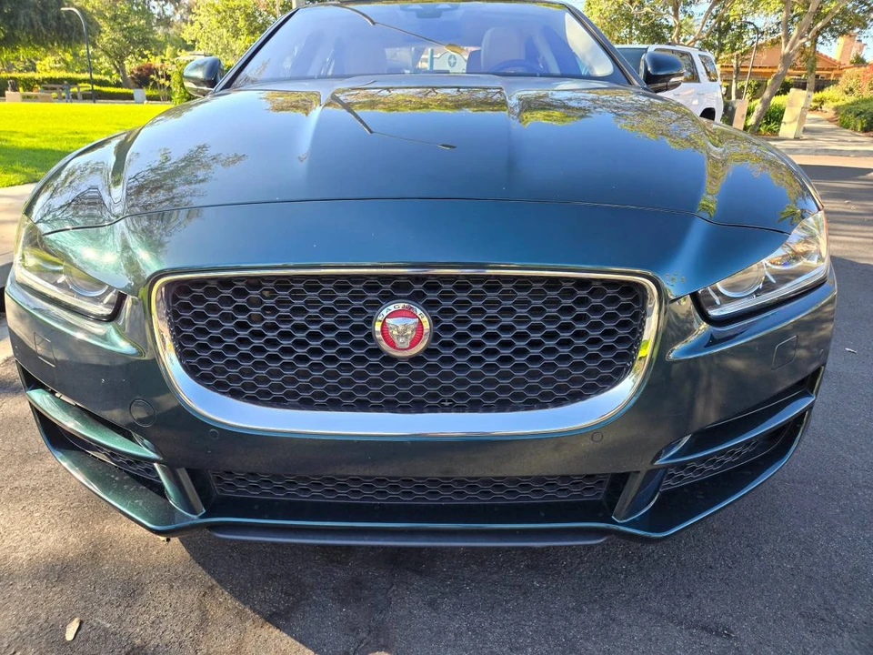 2017 Jaguar XE - Image 3 of 20