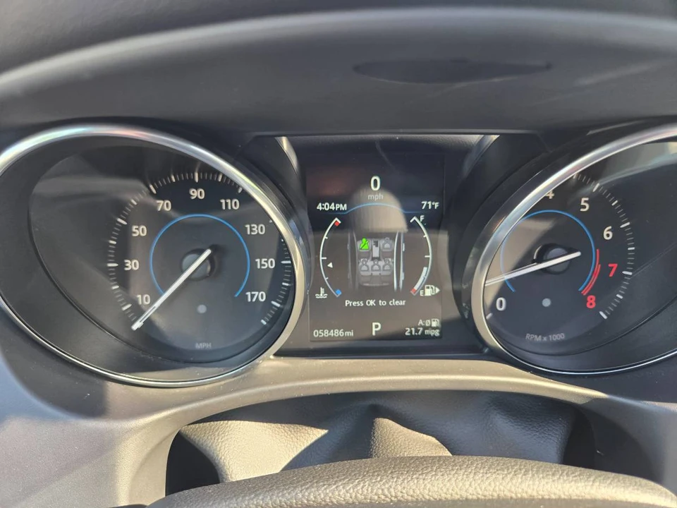 2017 Jaguar XE - Image 17 of 20