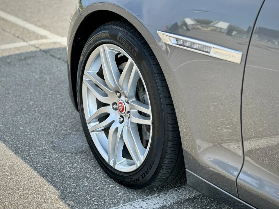 2017 Jaguar X351 XJ - Image 7 of 16