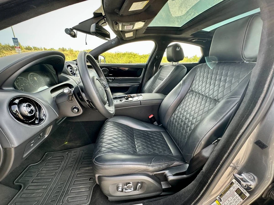2017 Jaguar X351 XJ - Image 10 of 16