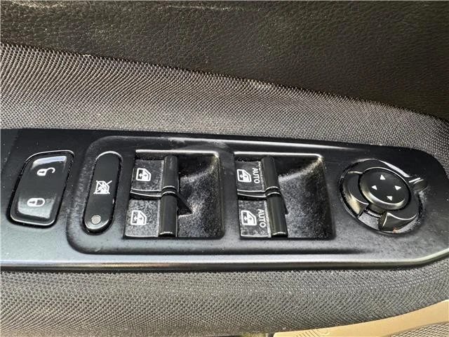 2017 Jeep Renegade - Image 17 of 21