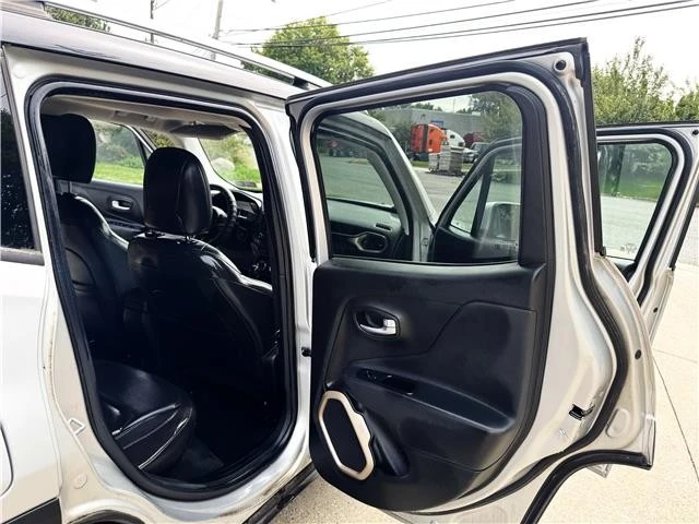 2017 Jeep Renegade - Image 14 of 21